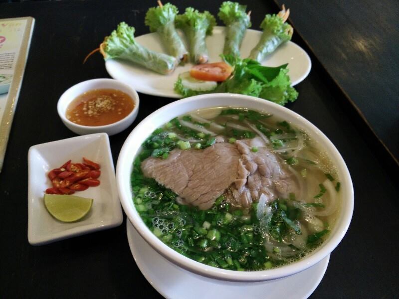 vietnamese food - pho